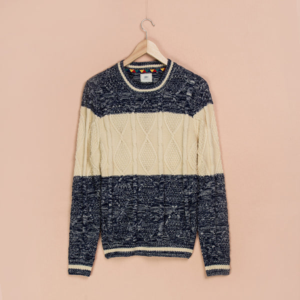 Trendy Long-Sleeved Sweater